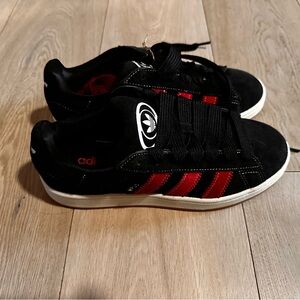 New Adidas Men's Black and Red Striped Sneakers